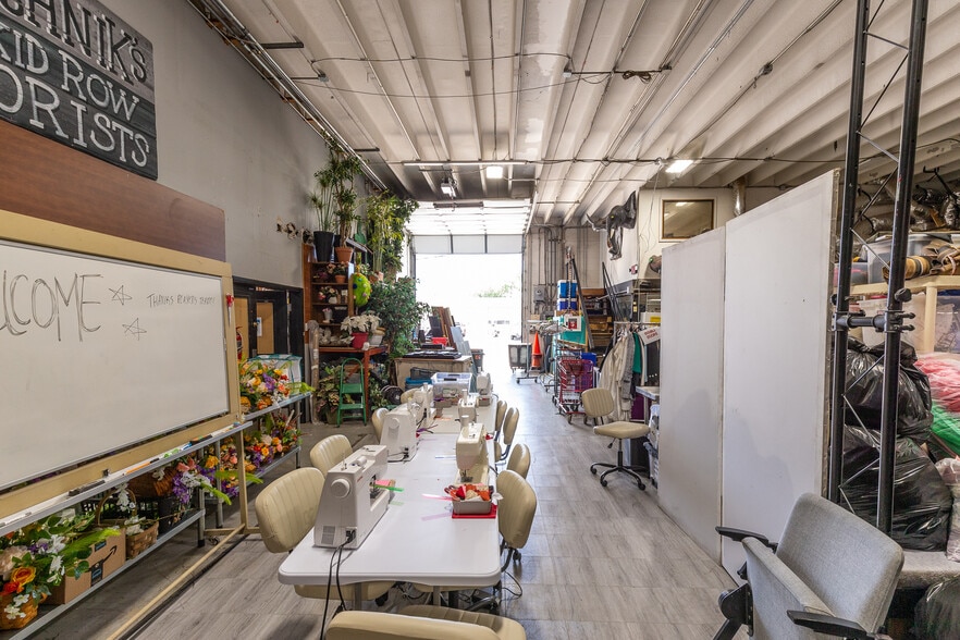 More Photos Of 2169 10th St, Sarasota Warehouse For Sale