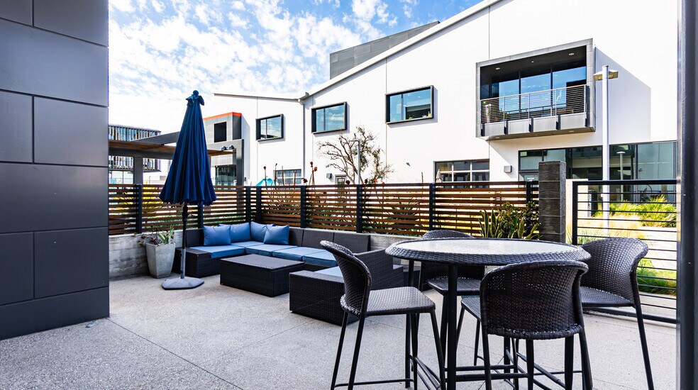 More Photos Of 701-723 N Douglas St, El Segundo Loft Creative Space For Lease