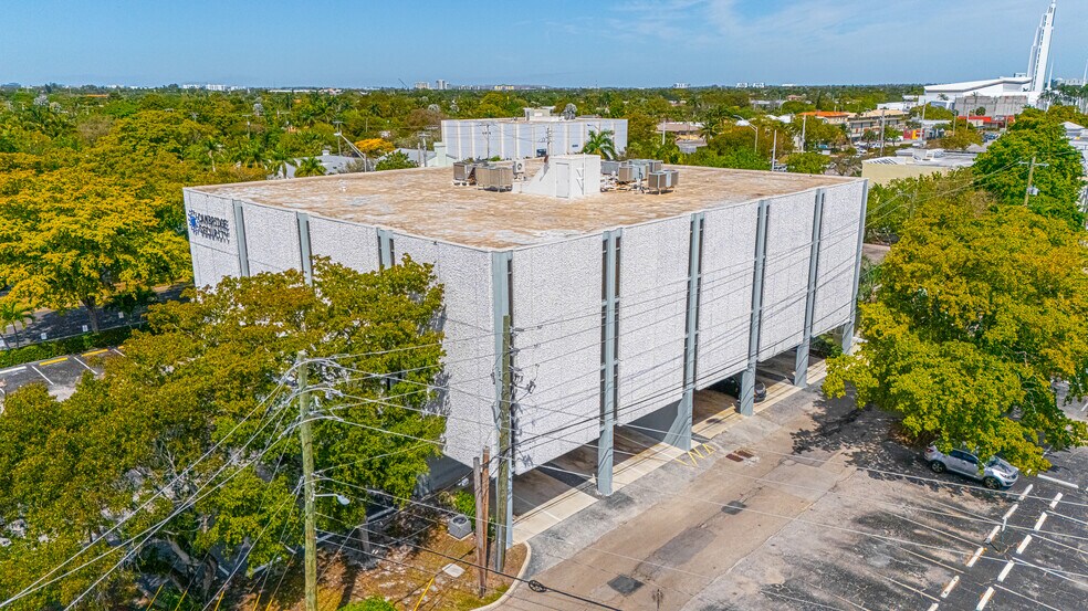 More Photos Of 5100 N Federal Hwy, Fort Lauderdale Office For Sale