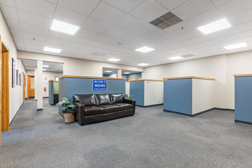 More Photos Of 5 Depot St, Freeport Storefront Retail Office For Sale
