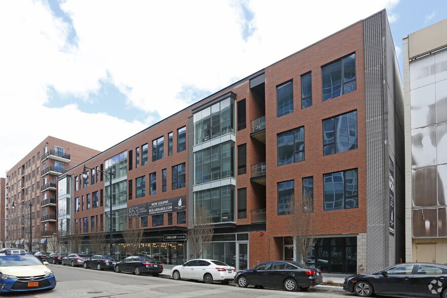 Primary Photo Of 853 N Larrabee St, Chicago Multifamily For Sale