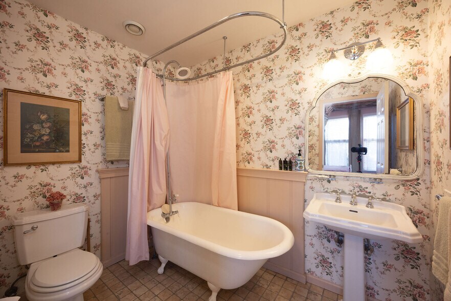 More Photos Of 393 Stage Rd, Pescadero Hospitality For Sale