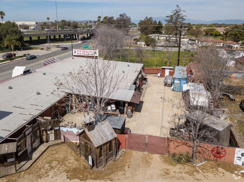 More Photos Of 502 W 6th St, Beaumont Freestanding For Sale