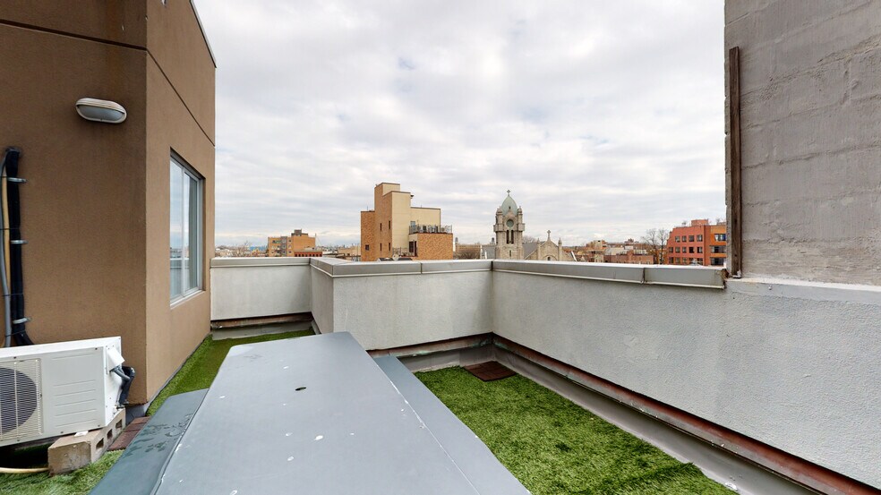 More Photos Of 518 Meeker Ave, Brooklyn Apartments For Sale