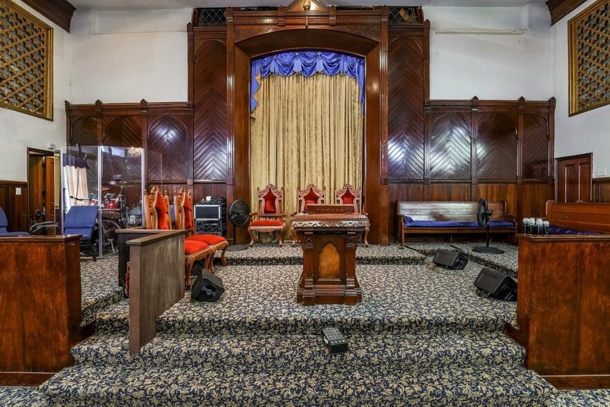 More Photos Of 829 Main St, Worcester Religious Facility For Sale