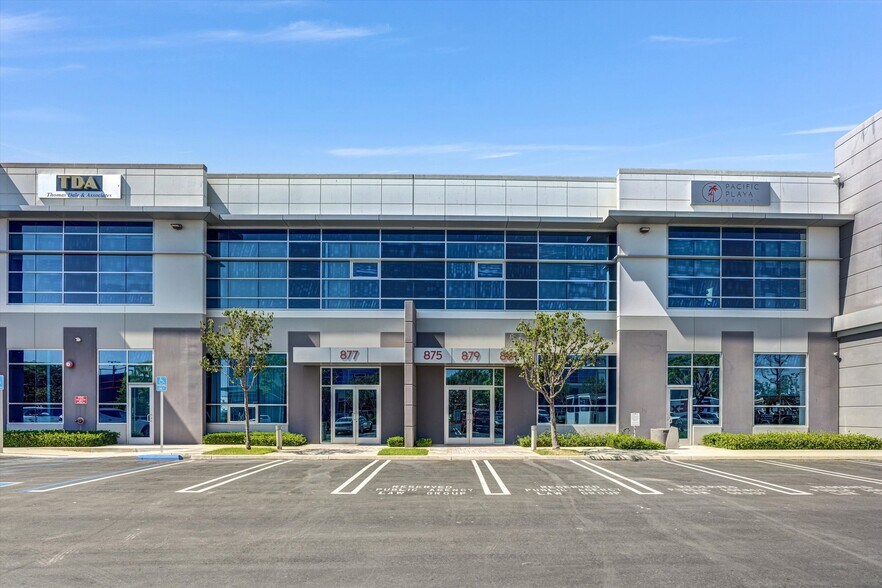 More Photos Of 863-885 N Douglas St, El Segundo Office For Sale