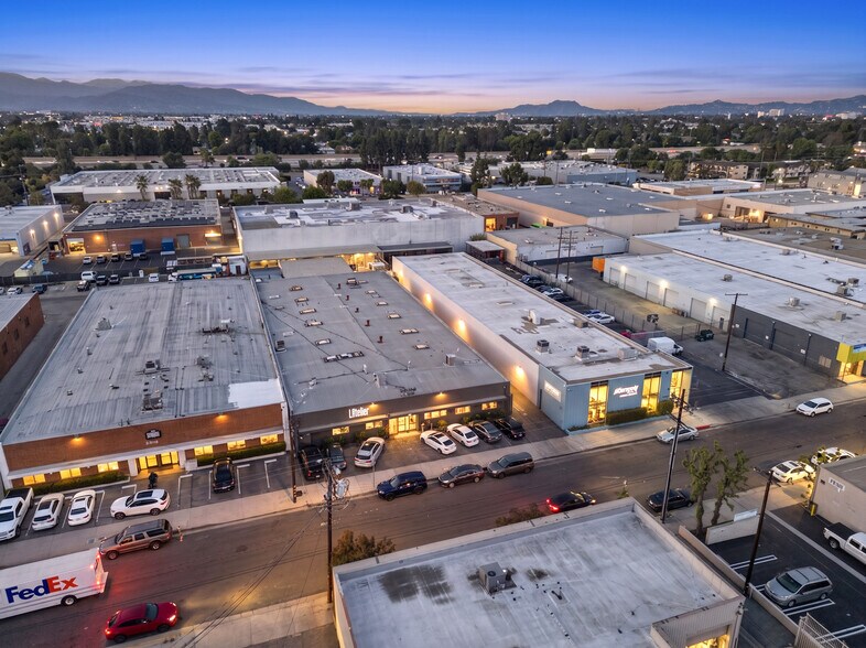 More Photos Of 7700 Densmore Ave, Van Nuys Warehouse For Lease
