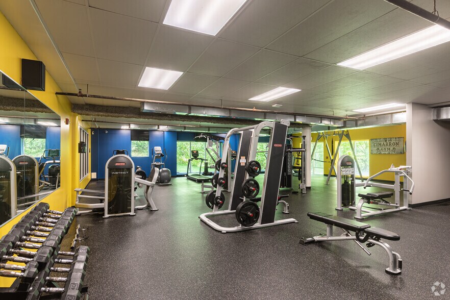 More Photos Of 1300 Cimarron Cir, Fairborn Apartments For Sale