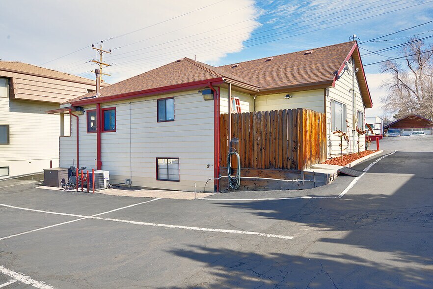 More Photos Of 1129-1135 Hunter Lake Dr, Reno Storefront Retail Residential For Sale