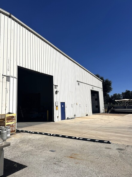 More Photos Of 205 Commercial Dr, Saint Augustine Manufacturing For Lease