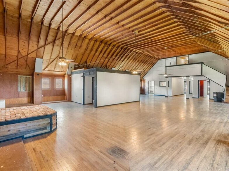 More Photos Of 11943 Main St, Fort Jones General Retail For Sale