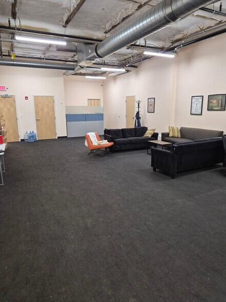 More Photos Of 215 Shrewsbury St, West Boylston Warehouse For Lease