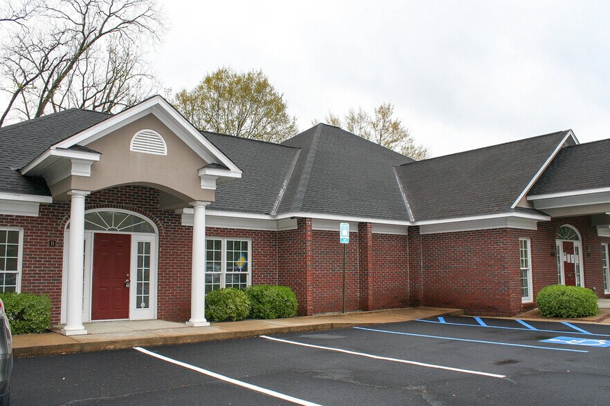 Primary Photo Of 1900 11th Ave, Columbus Medical For Lease