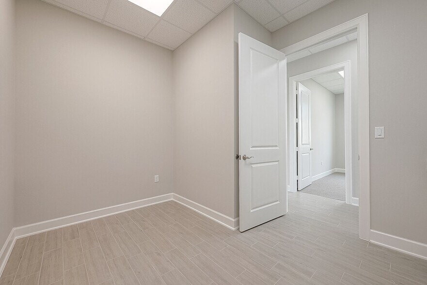 More Photos Of 26717 Westheimer Pky, Katy Office For Sale