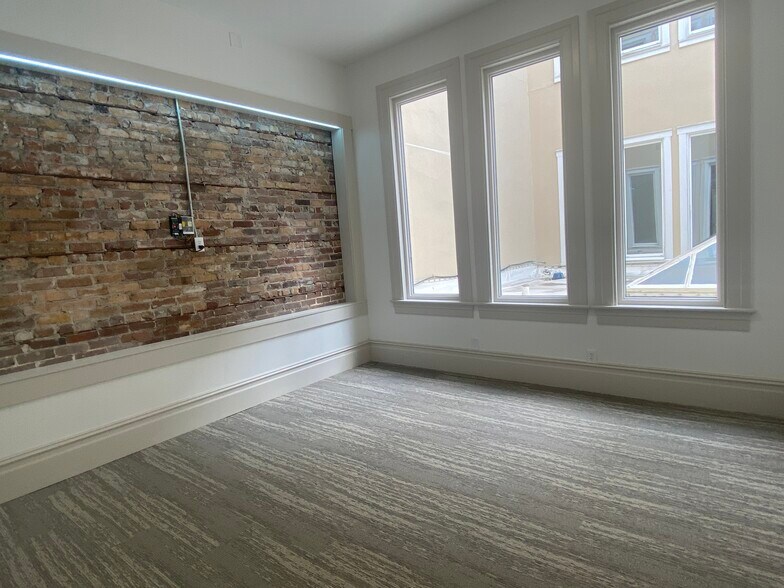 More Photos Of 1718 7th Ave E, Tampa Loft Creative Space For Lease