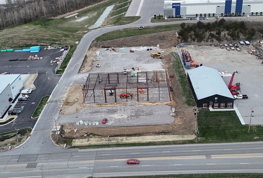 More Photos Of 9381 Seward Rd, Fairfield Warehouse For Lease