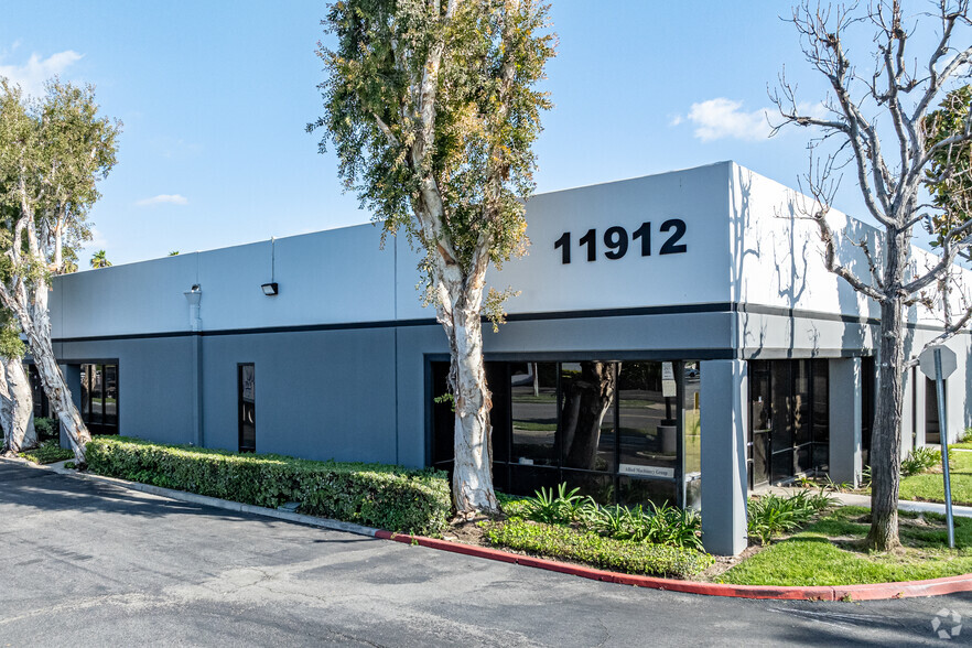 Primary Photo Of 11912 Rivera Rd, Santa Fe Springs Light Manufacturing For Lease