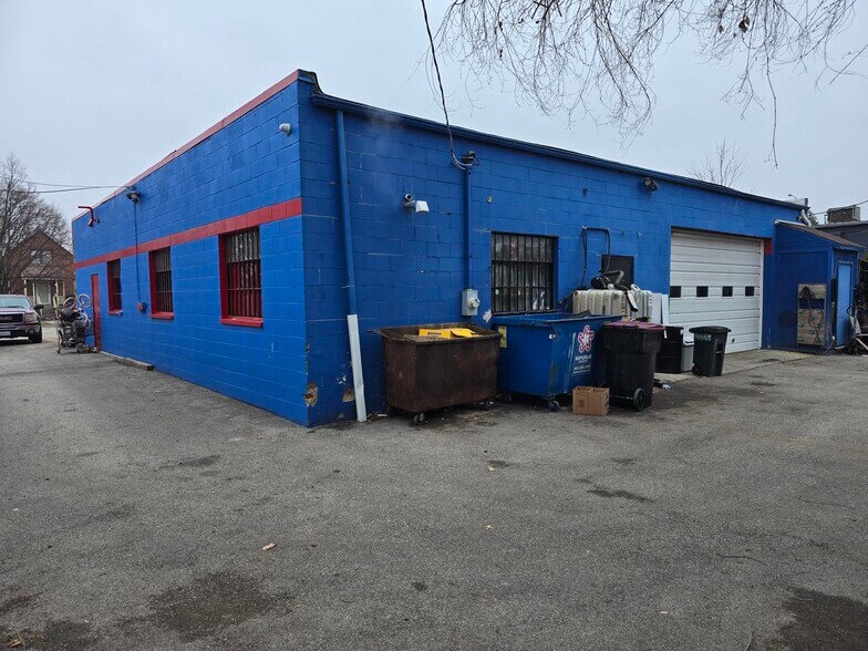 More Photos Of 1580 S Cora St, Des Plaines Warehouse For Sale