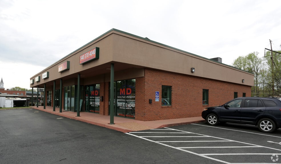 More Photos Of 1810 Stafford Ave, Fredericksburg Office For Sale