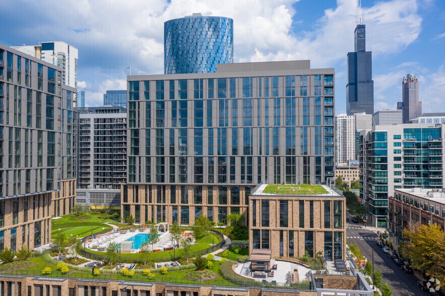 More Photos Of 855 W Madison St, Chicago Apartments For Lease