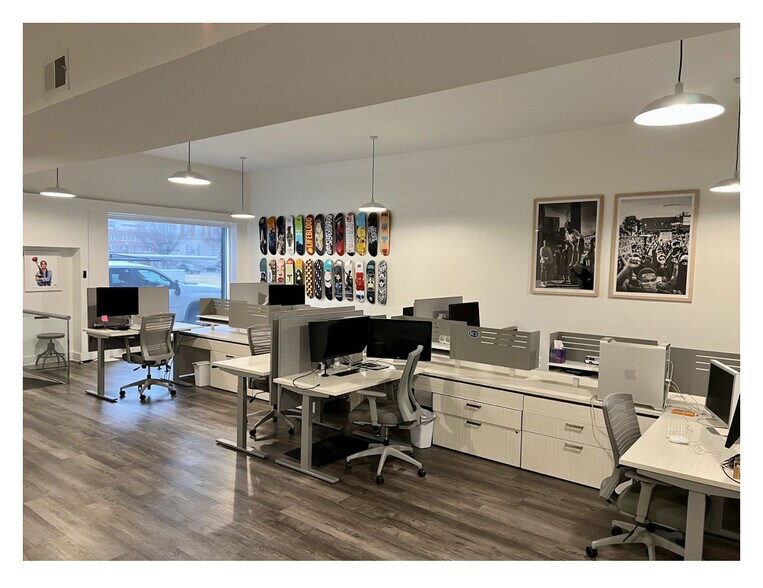 More Photos Of 438 S 3rd St, Louisville Office For Sale