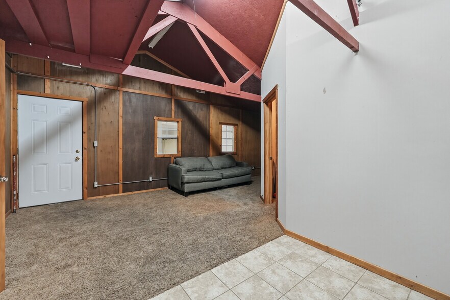 More Photos Of 100 S Old State Road 15, Leesburg Restaurant For Sale
