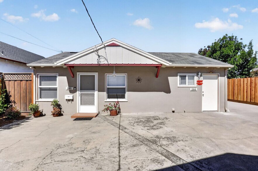 More Photos Of 20847 Chester St, Castro Valley Multifamily For Sale