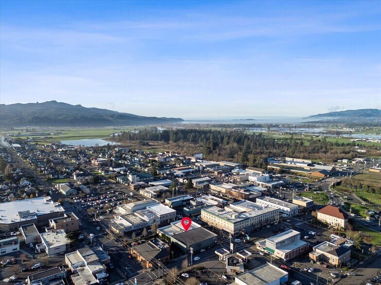More Photos Of 301 Main Ave, Tillamook General Retail For Sale