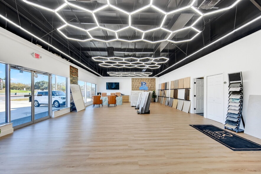 More Photos Of 809 N Cocoa Blvd, Cocoa Storefront For Sale