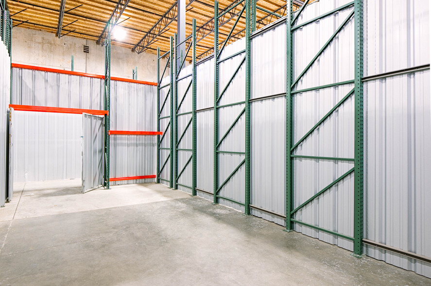 Primary Photo Of 5301 Polk St, Houston Warehouse For Lease