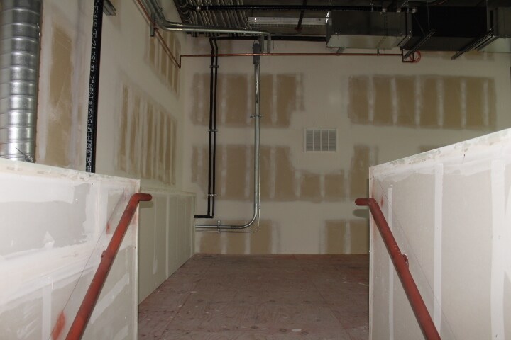 More Photos Of 33 Seneca Ave, San Francisco Apartments For Lease