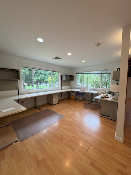 More Photos Of 349 E 3rd St, North Bend Office For Sale