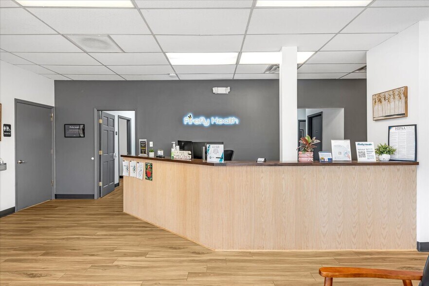 More Photos Of 421 N Broadway, Portland Medical For Sale