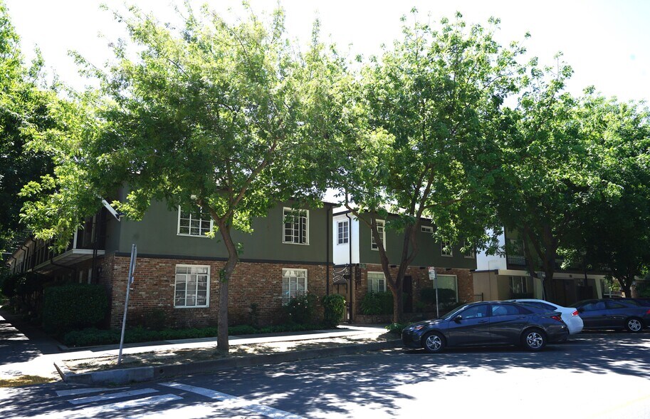 More Photos Of 1510 18th St, Sacramento Apartments For Sale