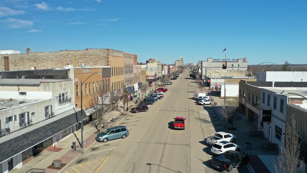 More Photos Of 502 1st St, LaSalle Storefront For Sale