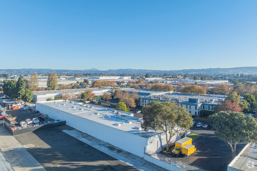 More Photos Of 25005 Viking St, Hayward Unknown For Lease