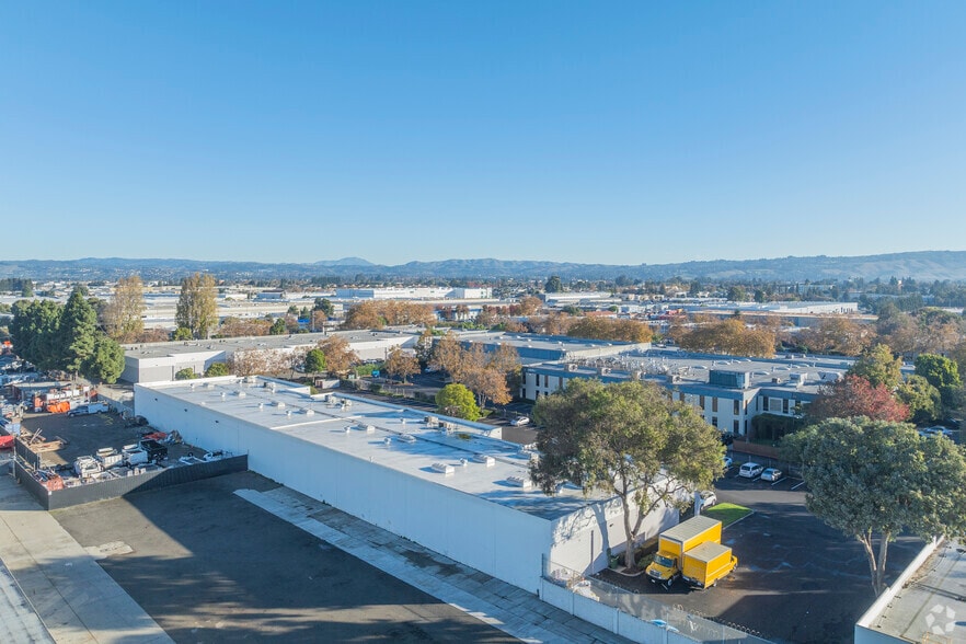 More Photos Of 25005 Viking St, Hayward Unknown For Lease