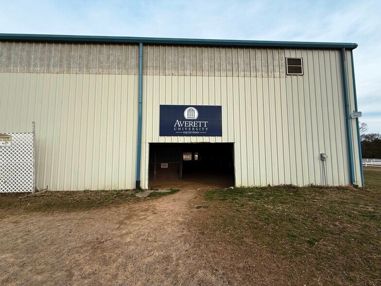 More Photos Of 12310 Gammon rd, Providence Horse Stables For Sale
