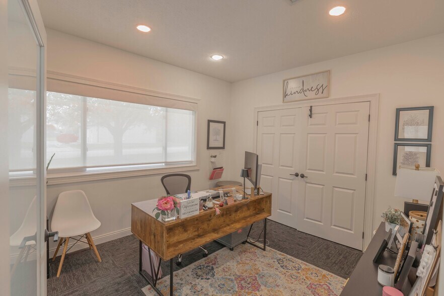 More Photos Of 350 Huls Dr, Englewood Office For Sale