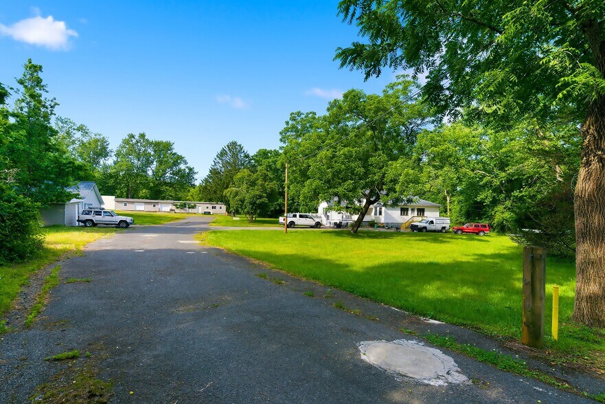 More Photos Of 26 Megill Rd, Farmingdale Industrial For Sale