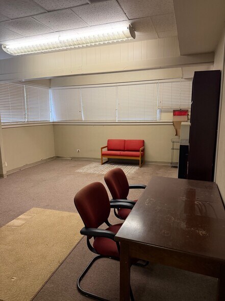 More Photos Of 1000 Columbus Ave, Waco Office For Lease