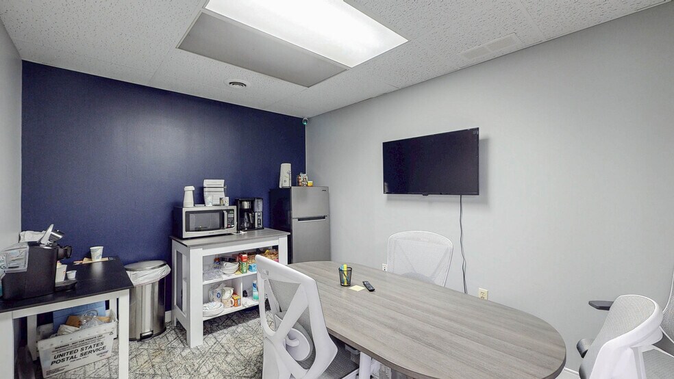 More Photos Of 30-46 Munroe Falls Ave, Munroe Falls Storefront Retail Office For Sale