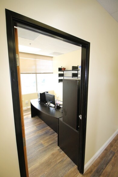 More Photos Of 1441 Kapiolani Blvd, Honolulu Medical For Lease