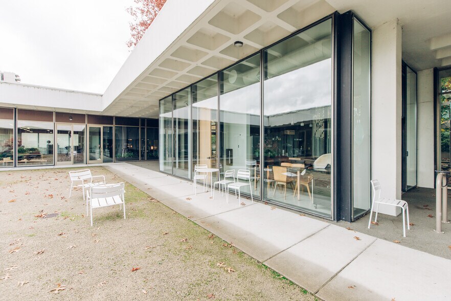 More Photos Of 150-220 SW Harrison St, Portland Loft Creative Space For Lease