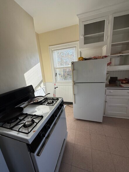 More Photos Of 1096 Elmwood Ave, Buffalo Apartments For Sale