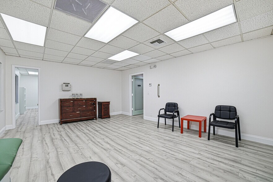 More Photos Of 2929 N University Dr, Coral Springs Medical For Sale