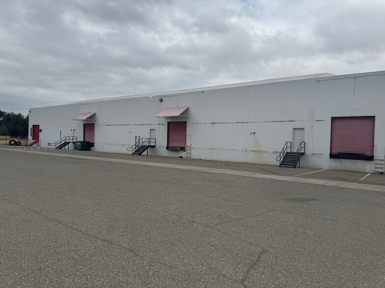 More Photos Of 7001 Eastside Rd, Anderson Warehouse For Lease
