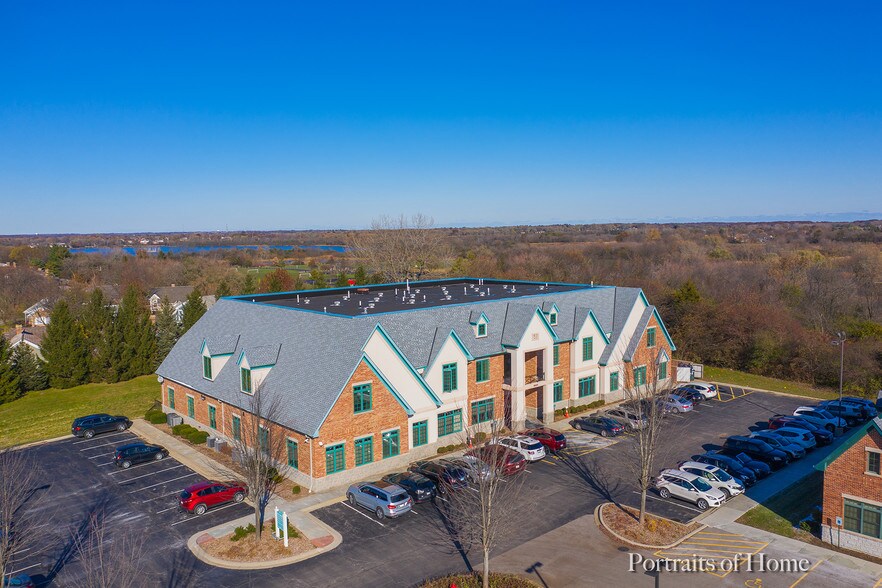 More Photos Of 1531 Grove Ave, Barrington Office For Sale