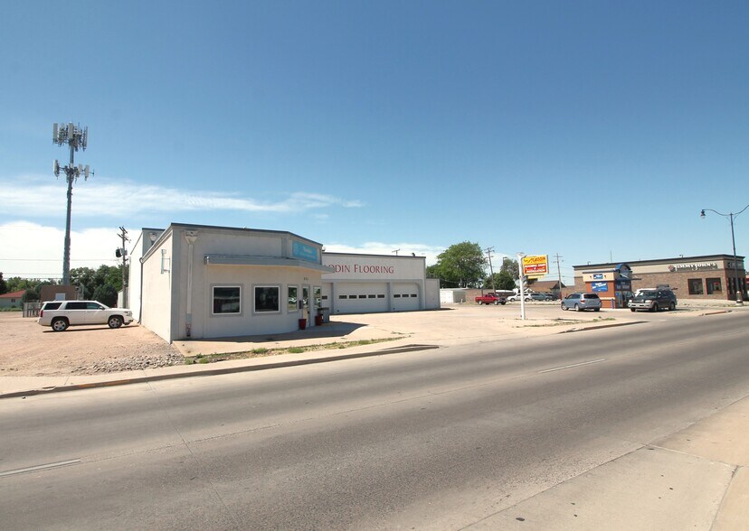 More Photos Of 805 W Main St, Sterling Auto Repair For Sale