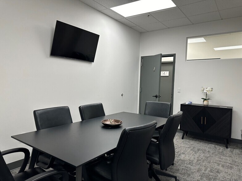 More Photos Of 12 Penns Trl, Newtown Medical For Lease